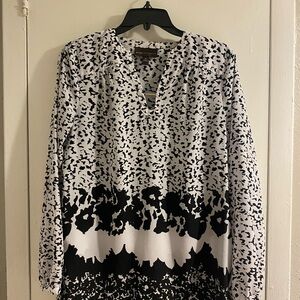 Dana Buchman Black and White Patterned Blouse Size Medium